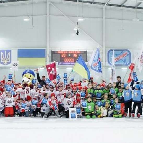 Поддержи свою команду на Супер-Контик Junior Hockey Cup