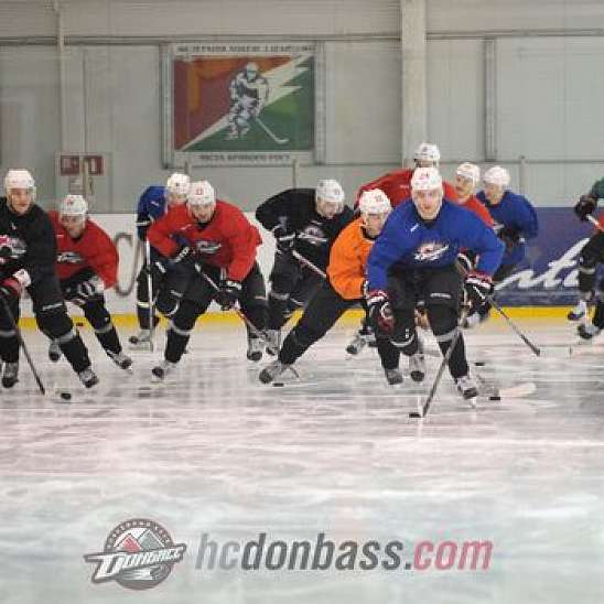 Хоккеисты Донбасса провели тренировку в Кривом Роге