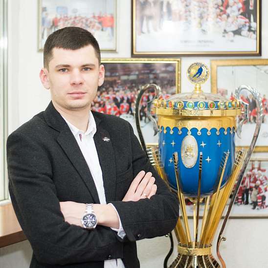 Хоккейный клуб «Донбасс» поздравляет!