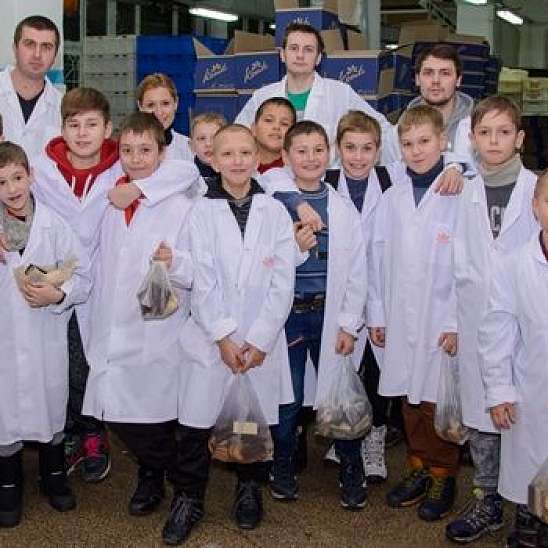 Участники Приднепровской хоккейной лиги посетили фабрику Конти