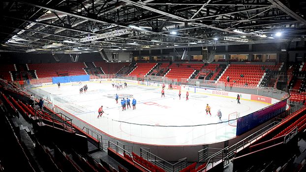 Арена "Дружба" готовится принять матчи "Открытого Кубка Донбасса" и КХЛ