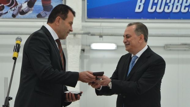 Президент ХК "Донбас" отримав нагороду за заслуги перед містом Дружківка