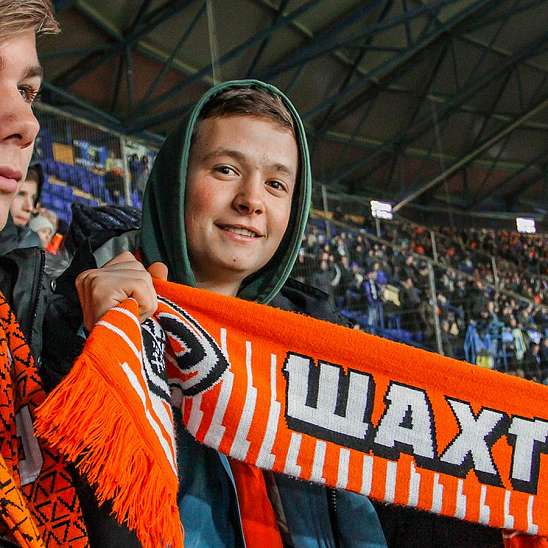 Школьники Донетчины посетили матч Лиги Чемпионов в Харькове