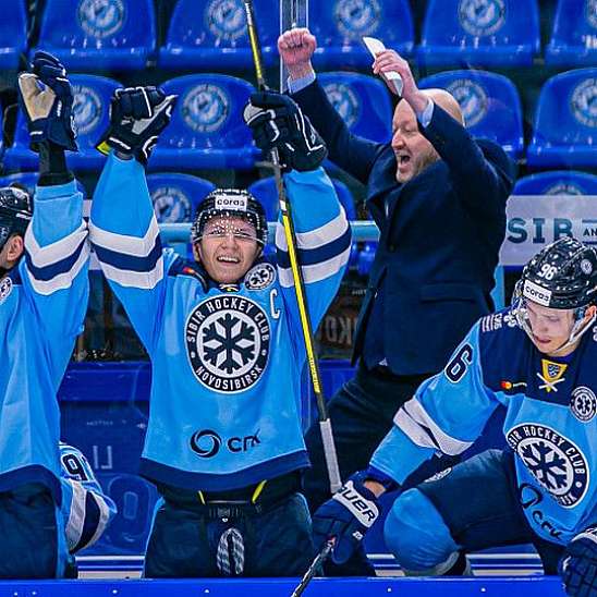 Сверхволевая победа «Сибири», «Динамо» второй раз подряд побеждает на выезде