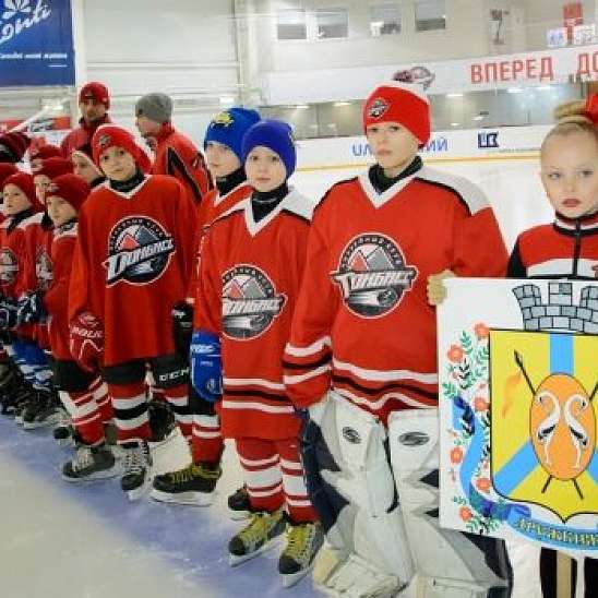 Детская хоккейная лига торжественно открыта