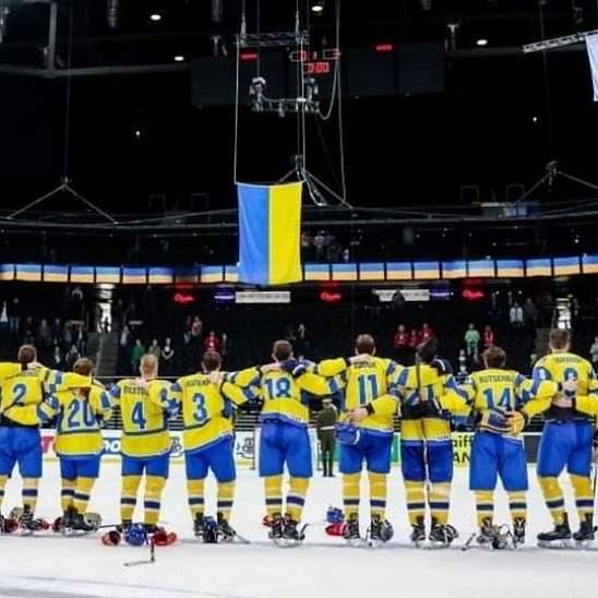 Украина опустилась на 28 место в обновленном рейтинге IIHF