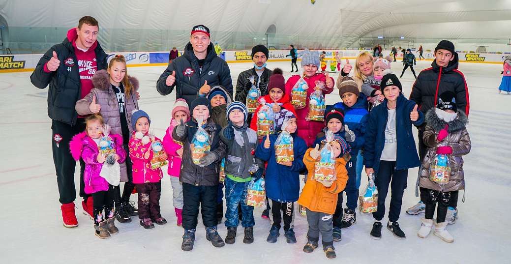 Счастливые улыбки и настоящая радость – фонд Бориса Колесникова организовал праздник для детей из Мариуполя