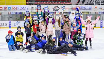 ХК «Донбасс» поздравил воспитанников клубной школы с новогодними праздниками. 25.12.2020