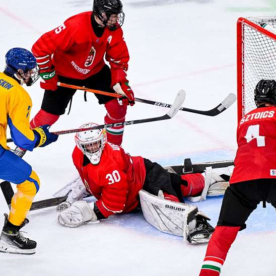 Збірна України U18 здобула розгромну перемогу на старті ЧС-2025